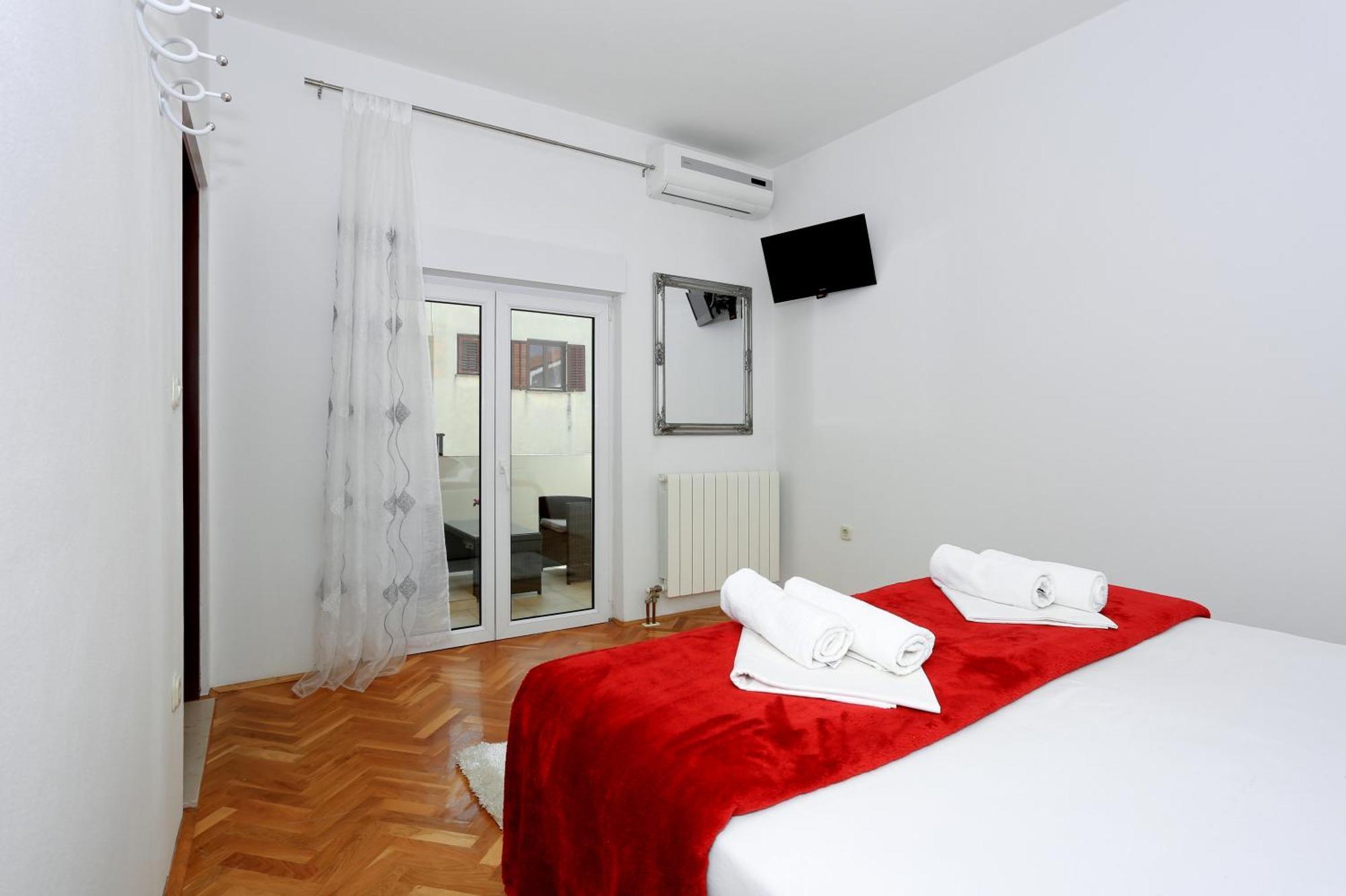 Apartments Maruna Self Check-In زادار الغرفة الصورة